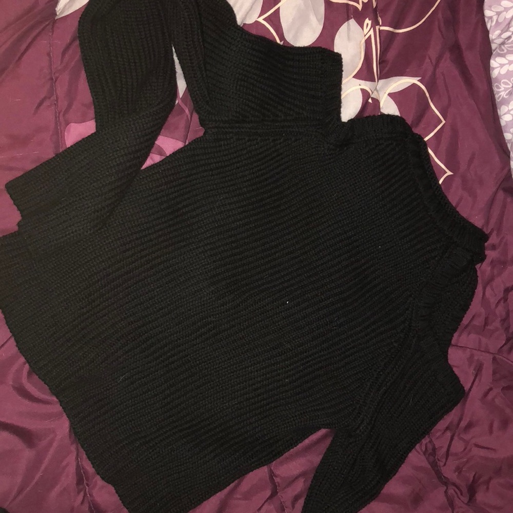 F21 BLCK RIBBED SWEATER